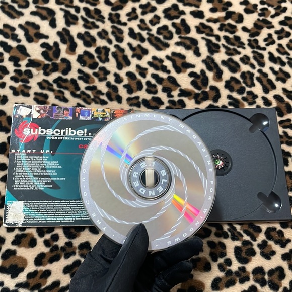 1995 BLENDER Volume CD-ROM Entertainment Magazine BJORK Radiohead Simpsons Music - Picture 14 of 17